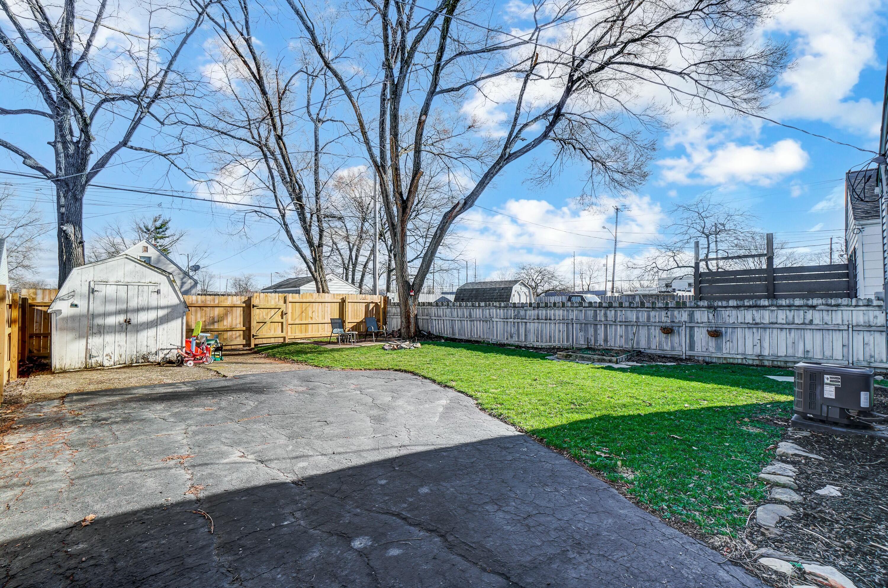 678 E Royal Forest Boulevard, Columbus, Ohio image 33