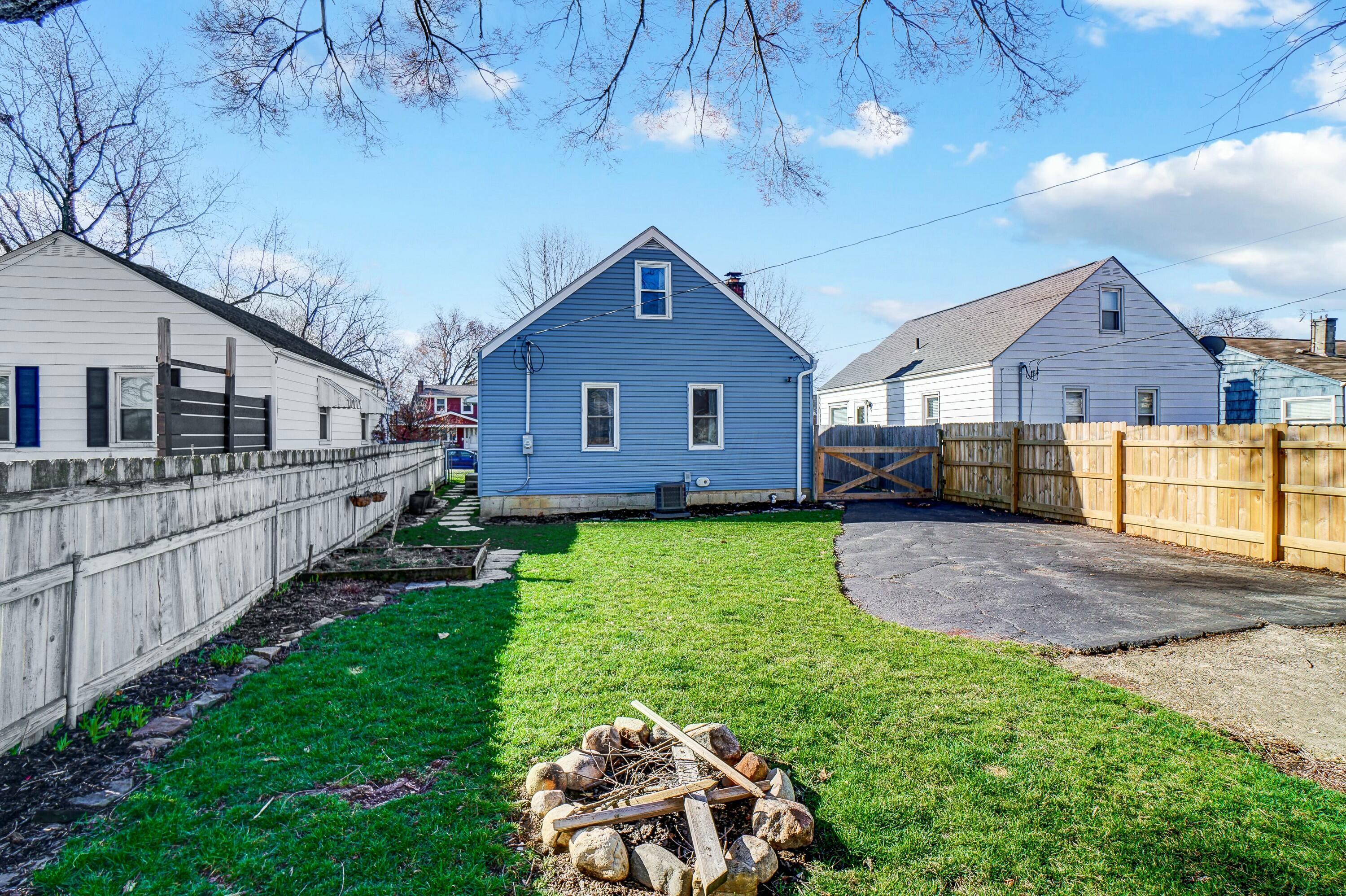 678 E Royal Forest Boulevard, Columbus, Ohio image 31
