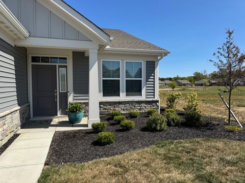 Photo of 6252 Windcliff Drive, Grove City, OH 43123 (MLS # 225043746)