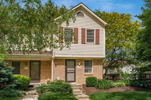 Photo of 493 Foxtrail Circle E, Westerville, OH 43081 (MLS # 226020104)