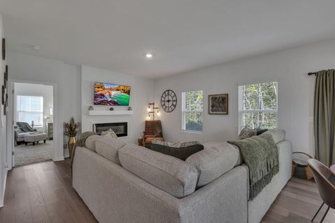 Tiny photo for 573 Penwell Drive, Delaware, OH 43015 (MLS # 225039472)