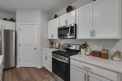 Tiny photo for 573 Penwell Drive, Delaware, OH 43015 (MLS # 225039472)