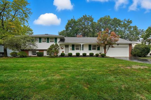 Photo of 4115 Woodbridge Road, Columbus, OH 43220 (MLS # 225040174)