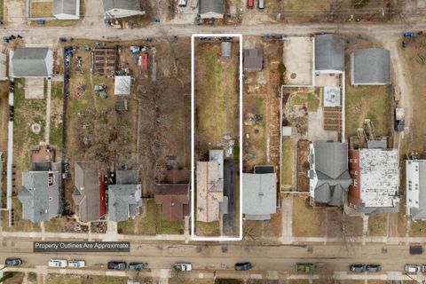 Tiny photo for 76 E Lakeview Avenue, Columbus, OH 43202 (MLS # 226002150)