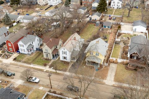 Tiny photo for 76 E Lakeview Avenue, Columbus, OH 43202 (MLS # 226002150)