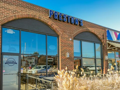 Tiny photo for 76 E Lakeview Avenue, Columbus, OH 43202 (MLS # 226002150)