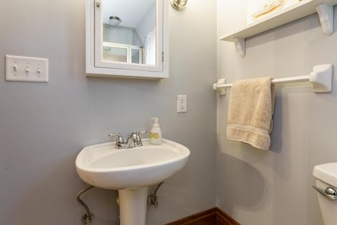 Tiny photo for 76 E Lakeview Avenue, Columbus, OH 43202 (MLS # 226002150)