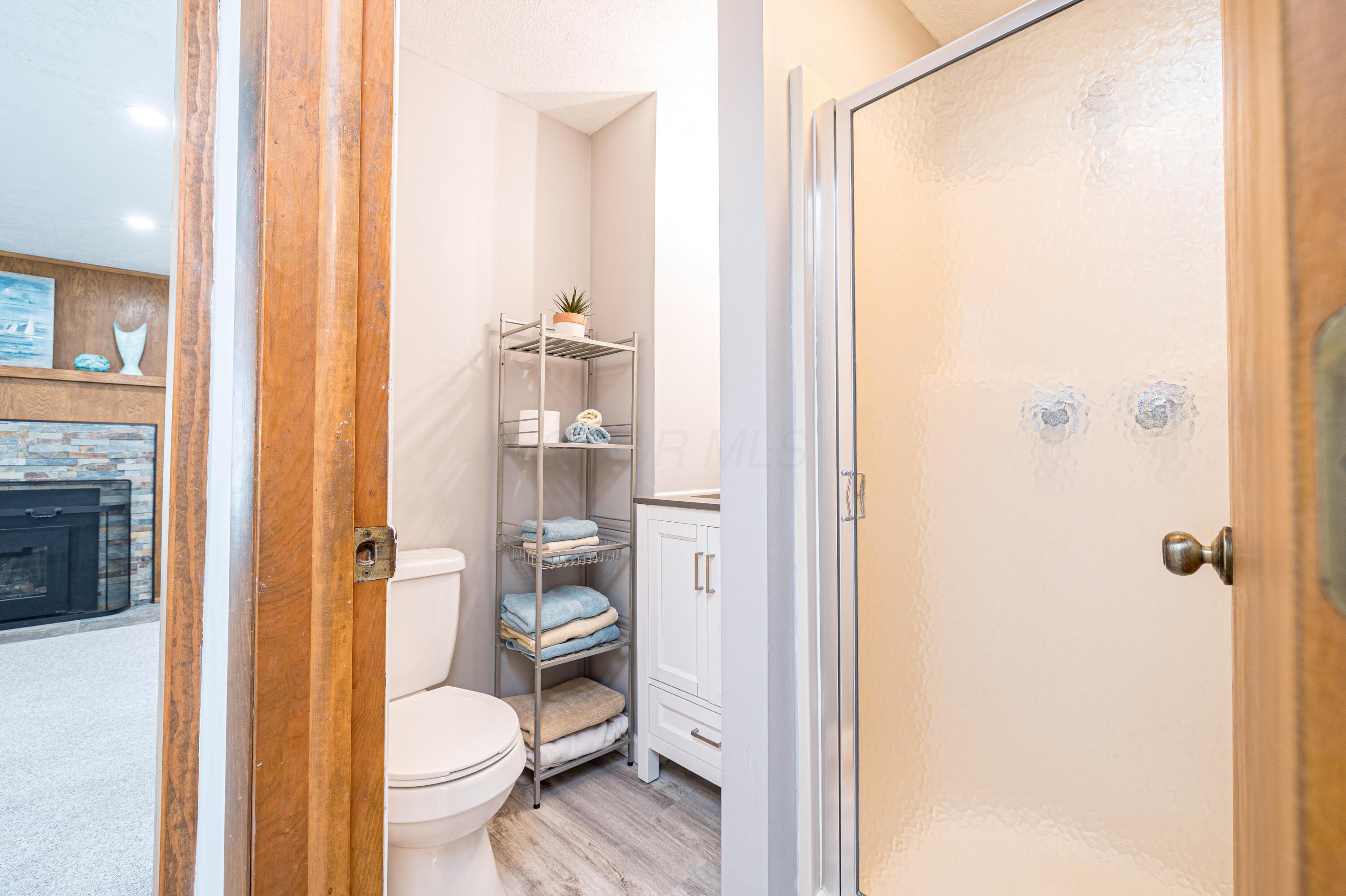 10125 Seminole Shore Drive, Huntsville, Ohio image 38