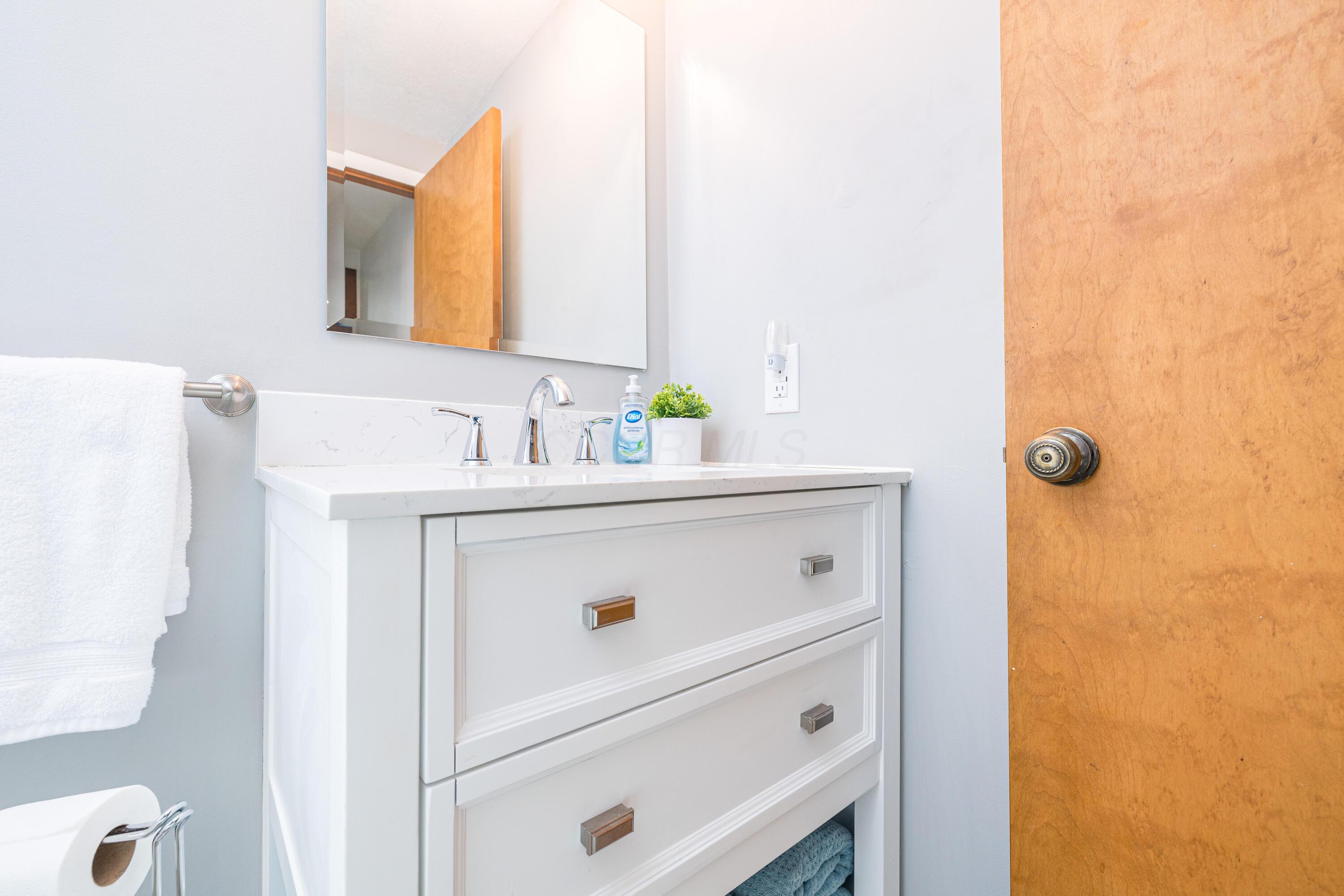 10125 Seminole Shore Drive, Huntsville, Ohio image 41