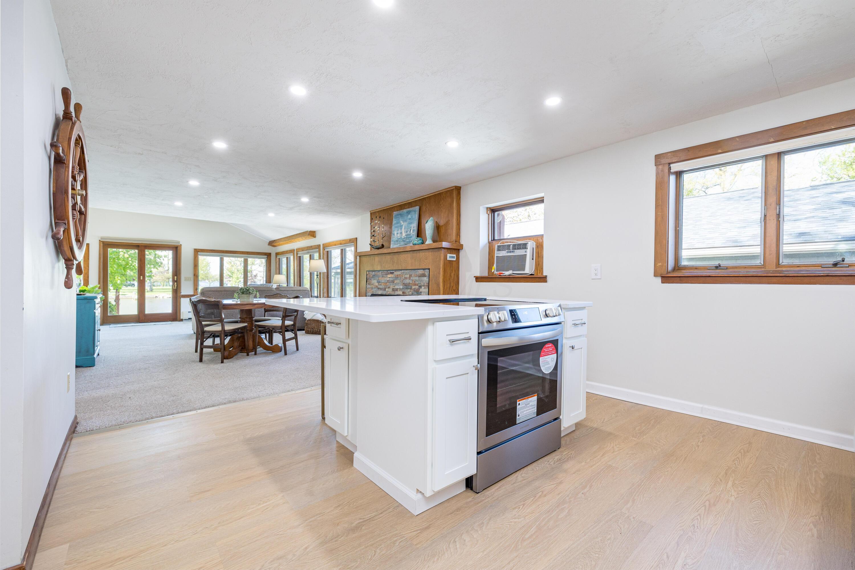 10125 Seminole Shore Drive, Huntsville, Ohio image 31