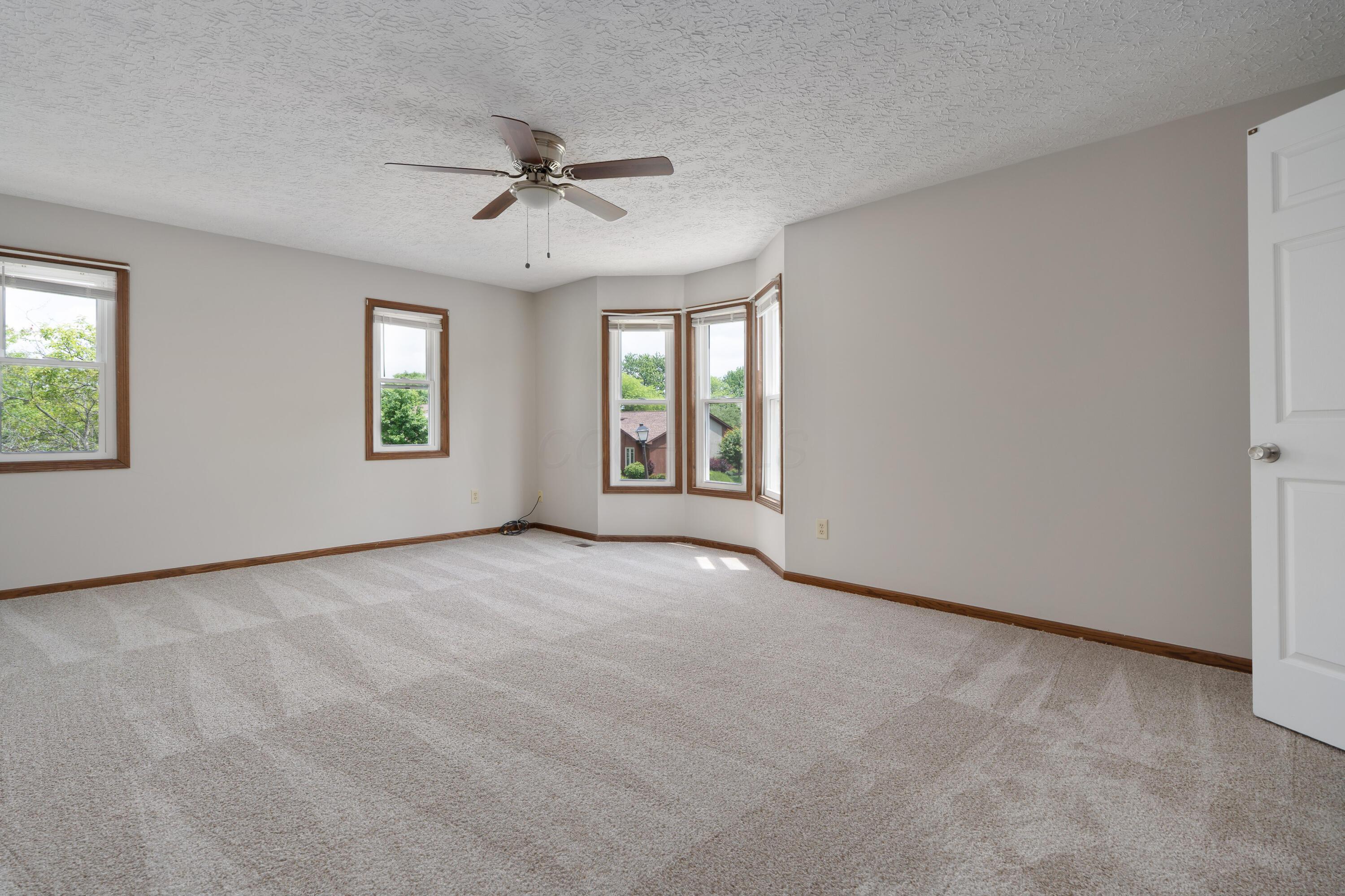 7552 Deer Creek Drive, Columbus, Ohio image 26
