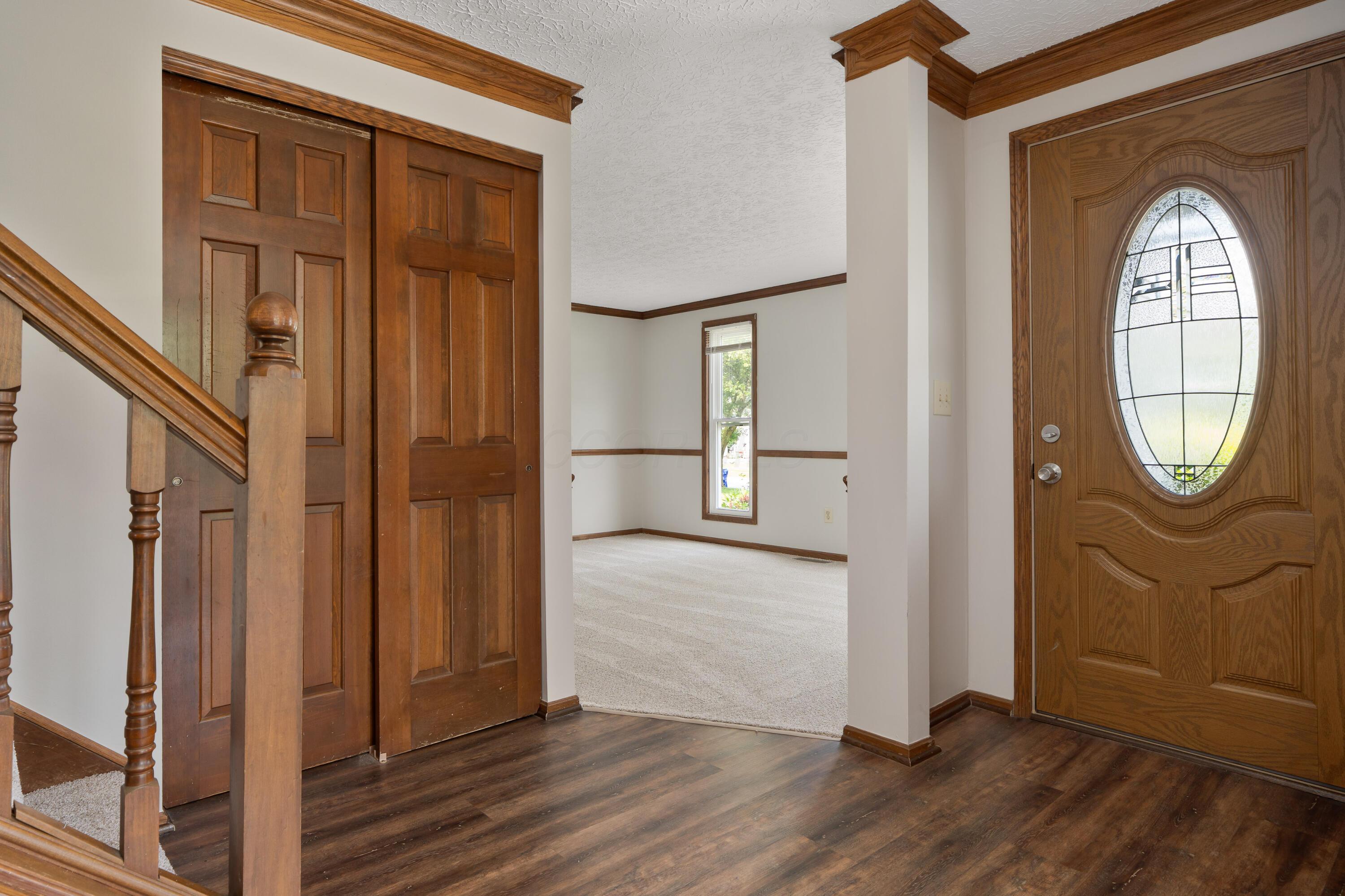 7552 Deer Creek Drive, Columbus, Ohio image 10