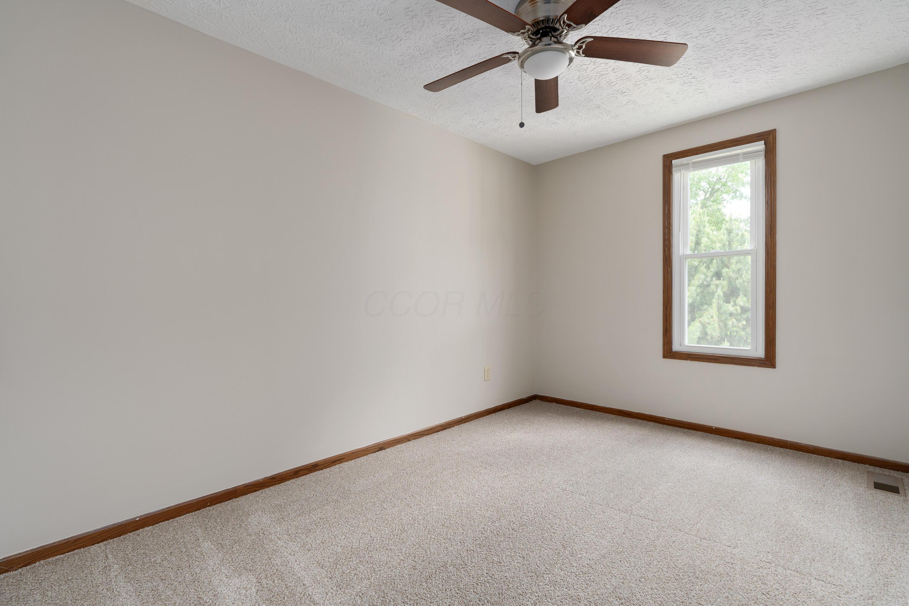 7552 Deer Creek Drive, Columbus, Ohio image 36