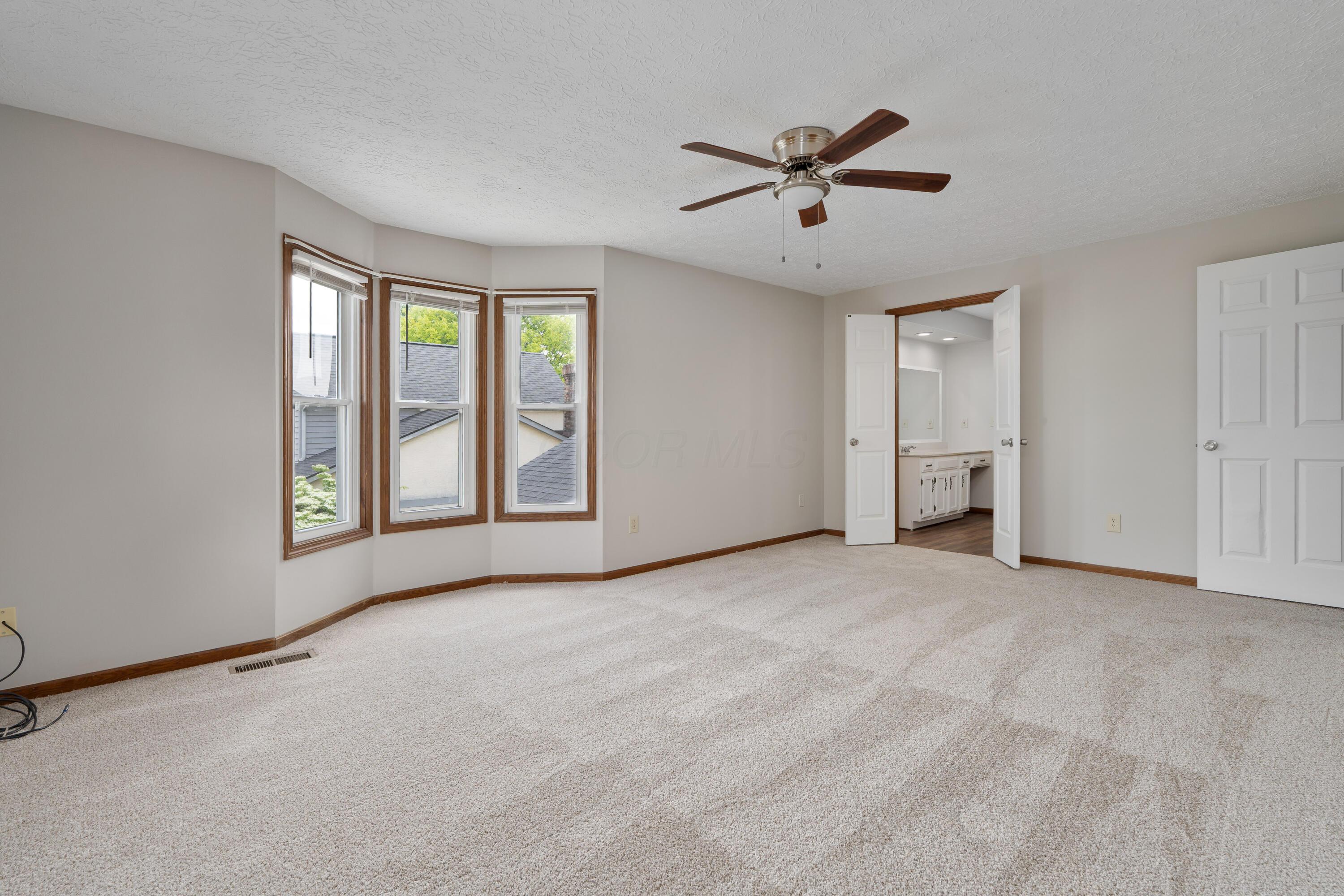 7552 Deer Creek Drive, Columbus, Ohio image 28
