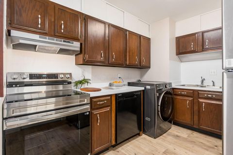 Tiny photo for 501 W Shields Street, Newark, OH 43055 (MLS # 226013498)