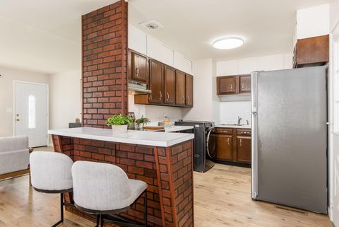 Tiny photo for 501 W Shields Street, Newark, OH 43055 (MLS # 226013498)