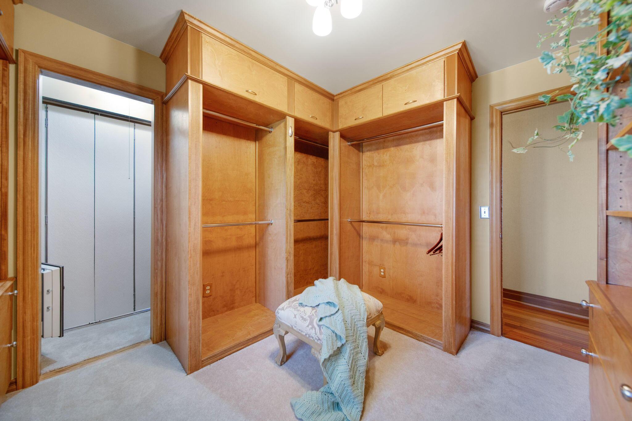 5553 Pheasant Drive, Orient, Ohio image 32