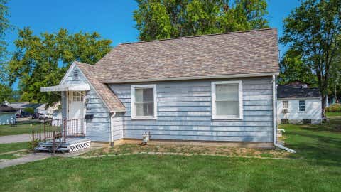 Photo for 218 W Elmwood Avenue