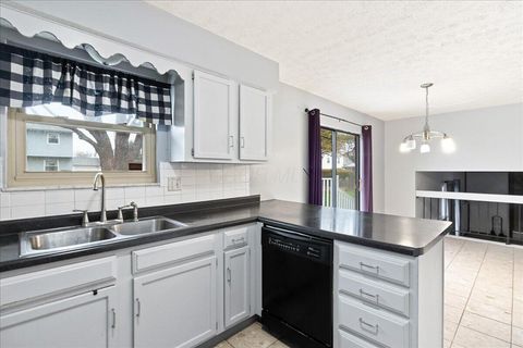 Tiny photo for 6560 Schenk Avenue, Reynoldsburg, OH 43068 (MLS # 225043836)