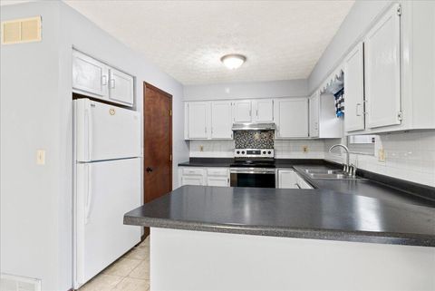 Tiny photo for 6560 Schenk Avenue, Reynoldsburg, OH 43068 (MLS # 225043836)