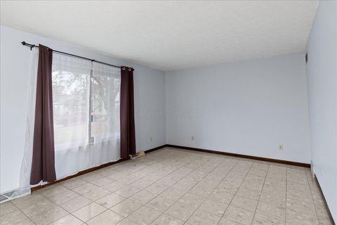 Tiny photo for 6560 Schenk Avenue, Reynoldsburg, OH 43068 (MLS # 225043836)