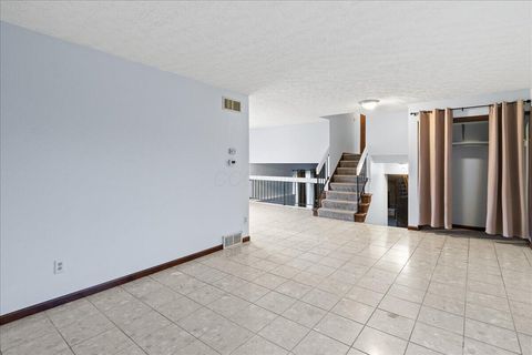 Tiny photo for 6560 Schenk Avenue, Reynoldsburg, OH 43068 (MLS # 225043836)