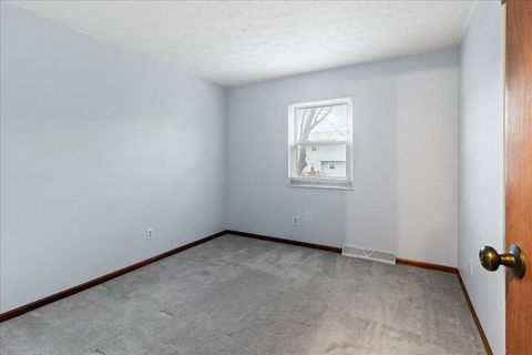 Tiny photo for 6560 Schenk Avenue, Reynoldsburg, OH 43068 (MLS # 225043836)