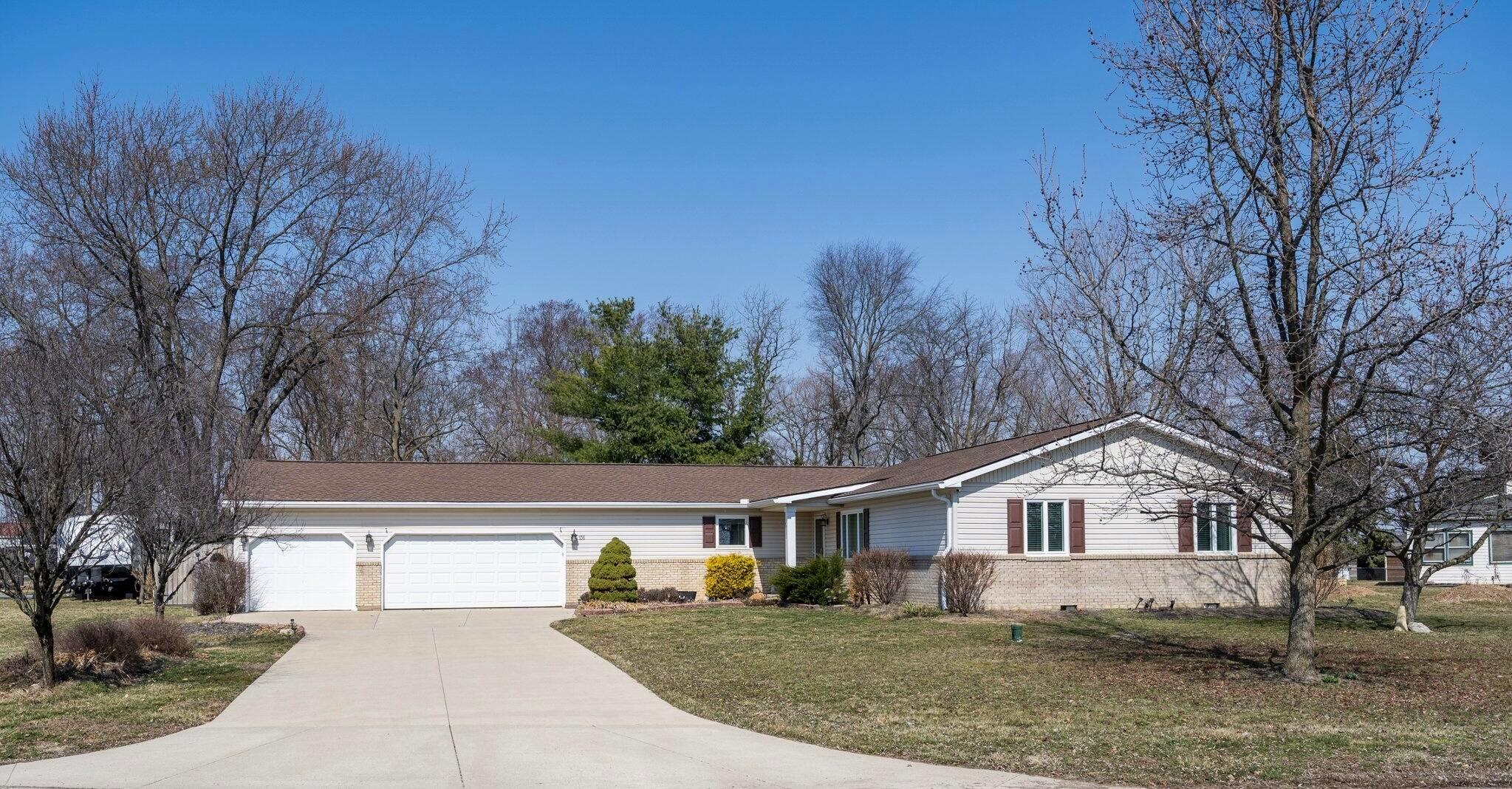 136 Country Manor Drive, Washington Court House, Ohio image 2