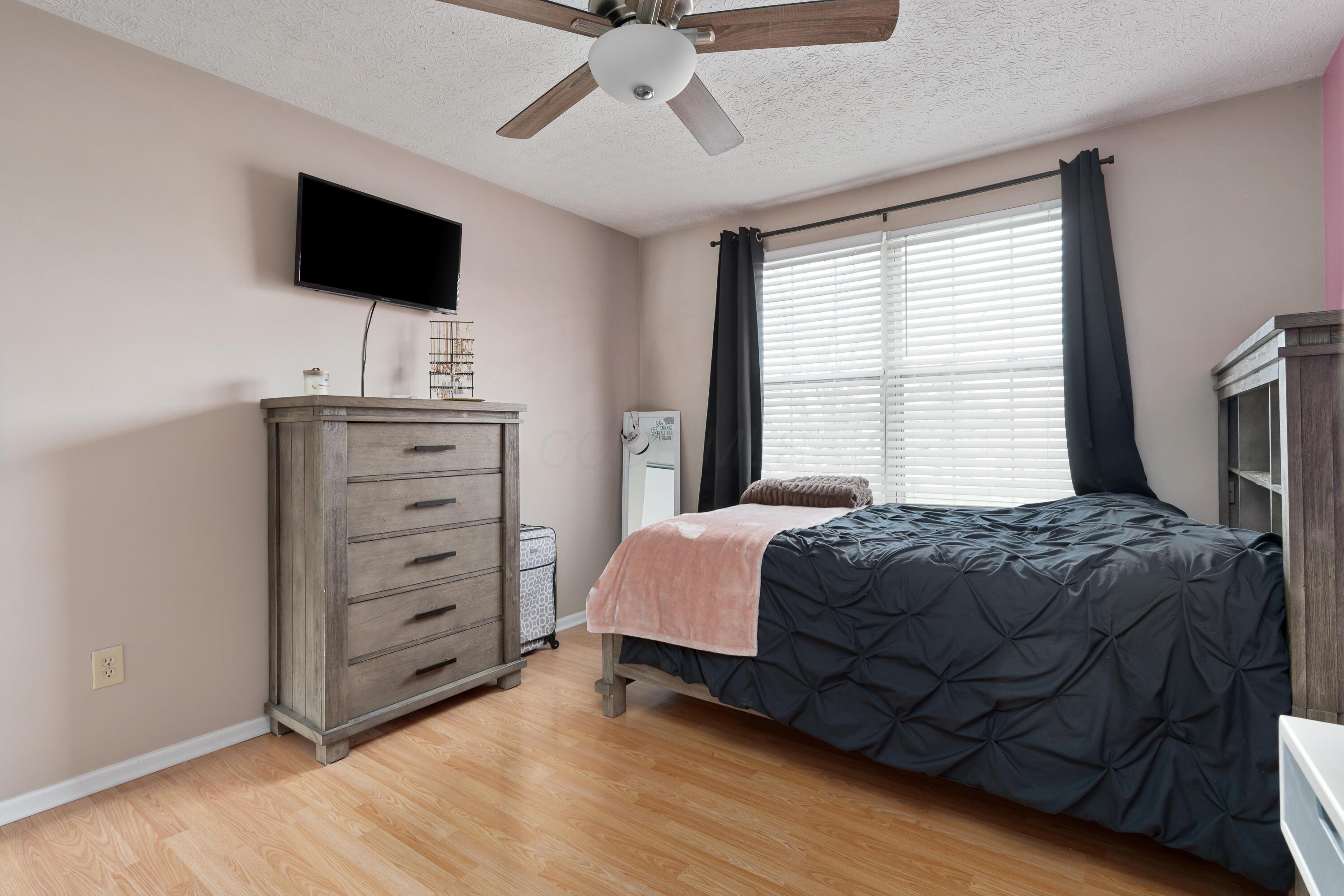 7793 Merdon Drive, Blacklick, Ohio image 24