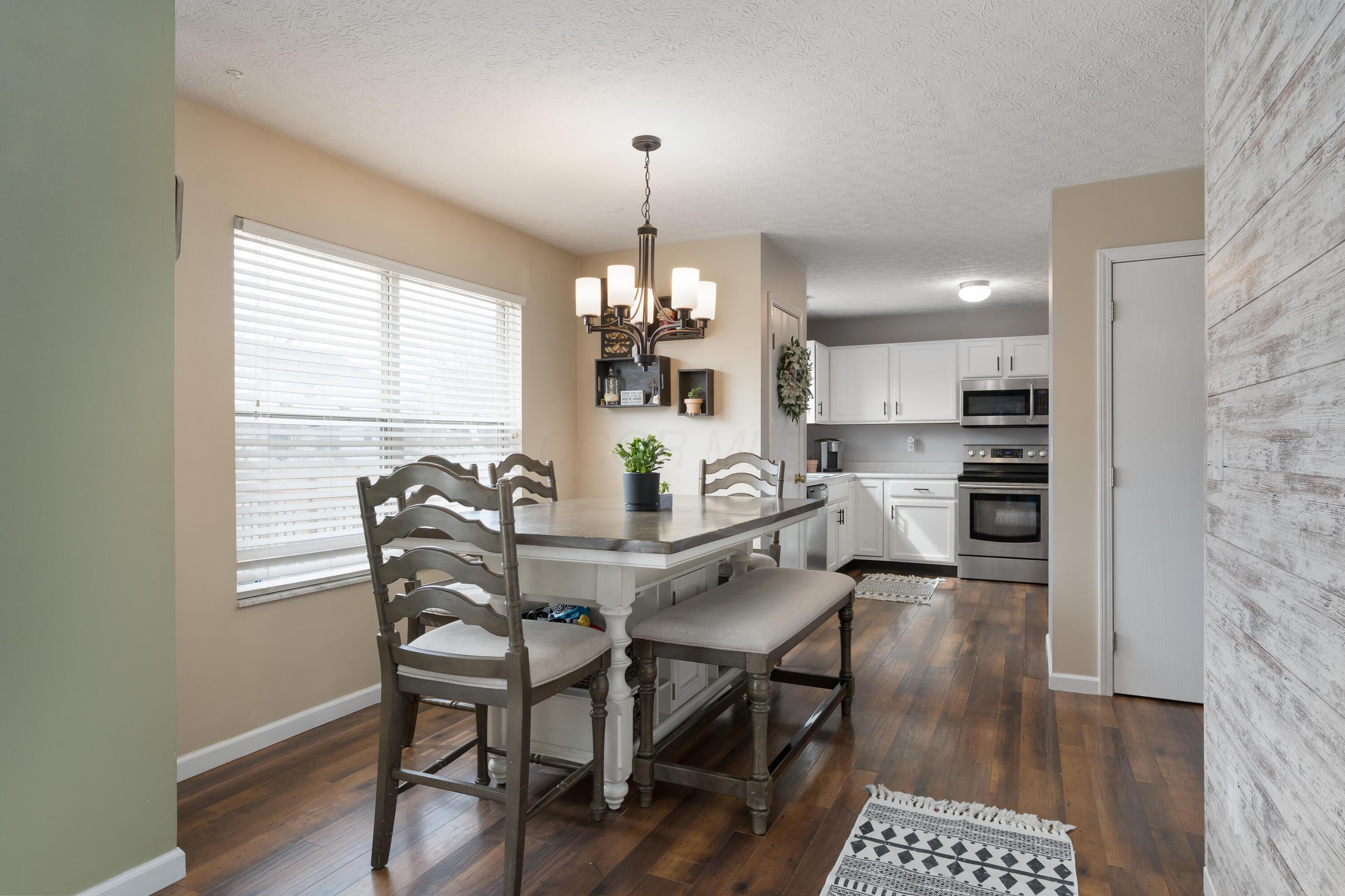 7793 Merdon Drive, Blacklick, Ohio image 9
