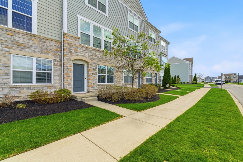 Photo of 5753 Passage Creek Drive, Dublin, OH 43016 (MLS # 226010940)