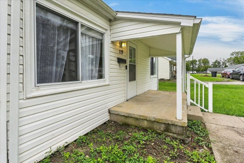 Tiny photo for 119 W Ohio Avenue W, Washington Court House, OH 43160 (MLS # 226036217)