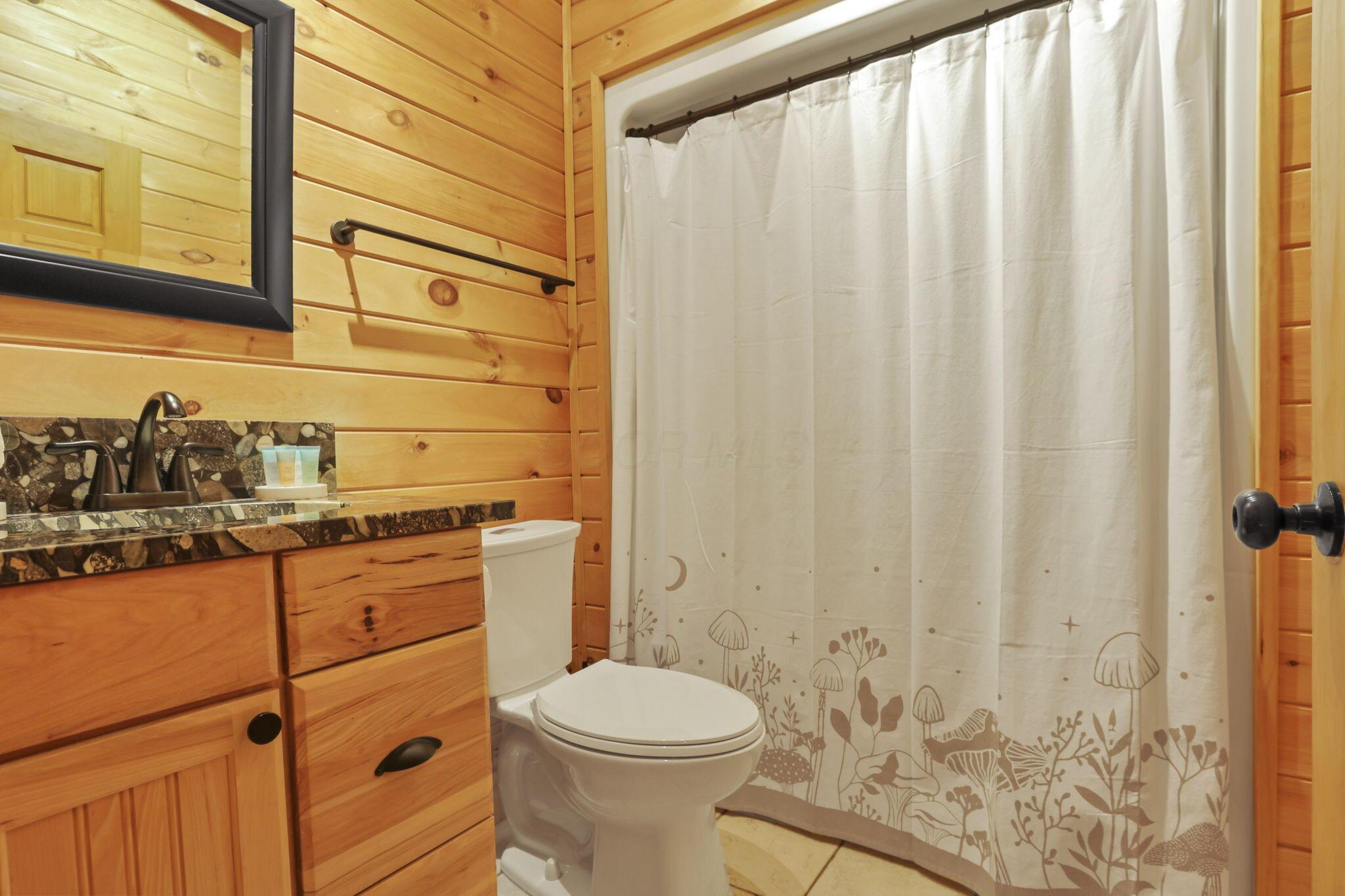 22925 Sams Creek Road, Laurelville, Ohio image 34