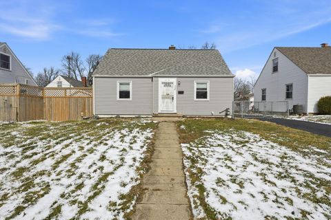 Tiny photo for 796 E Kenworth Road, Columbus, OH 43224 (MLS # 226004367)