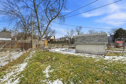 Tiny photo for 796 E Kenworth Road, Columbus, OH 43224 (MLS # 226004367)