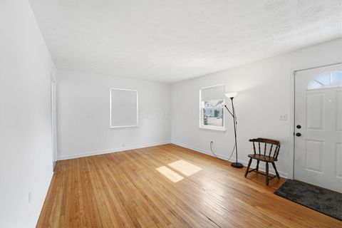 Tiny photo for 796 E Kenworth Road, Columbus, OH 43224 (MLS # 226004367)