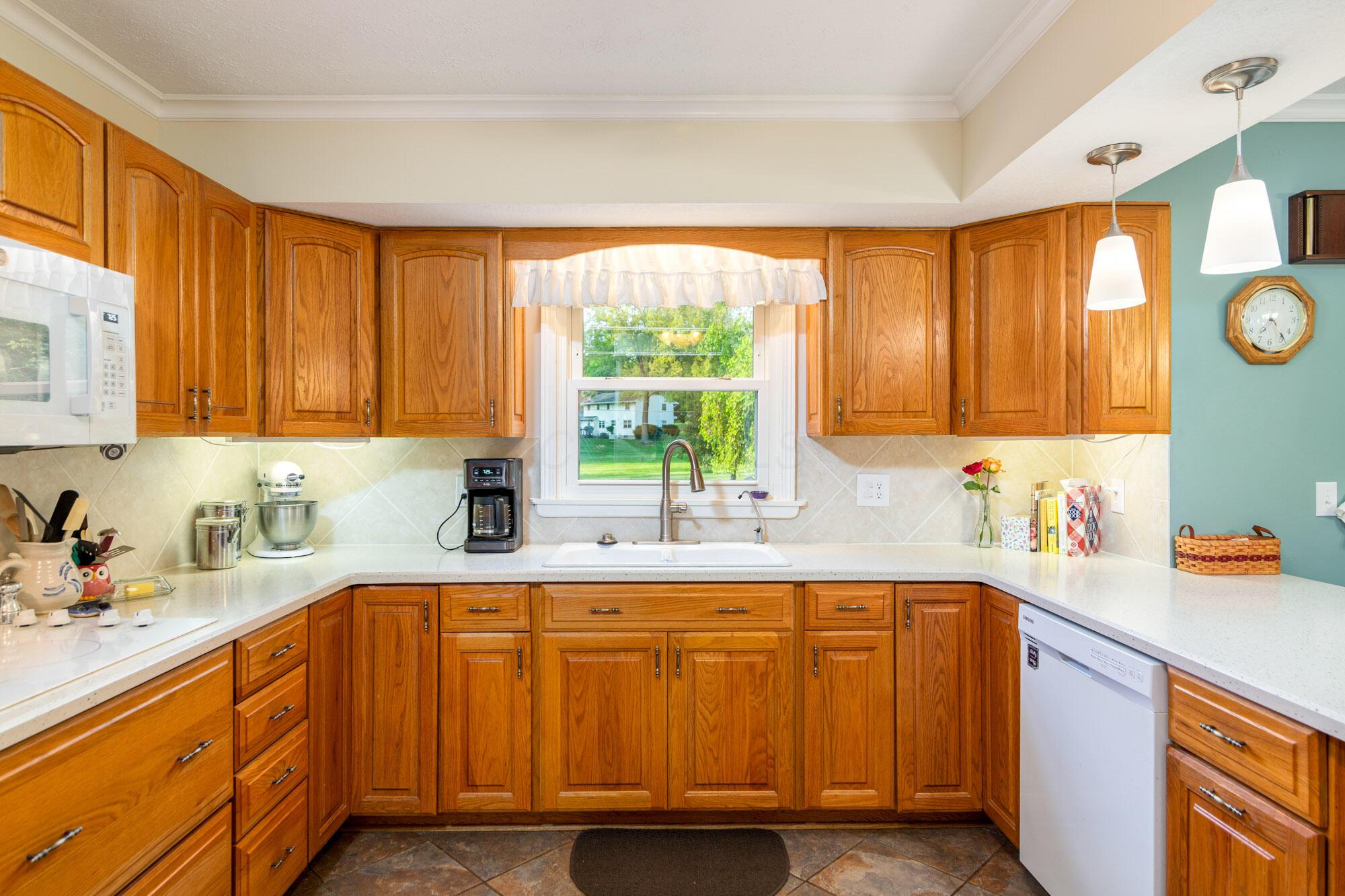 783 Millstone Lane, Mount Vernon, Ohio image 14