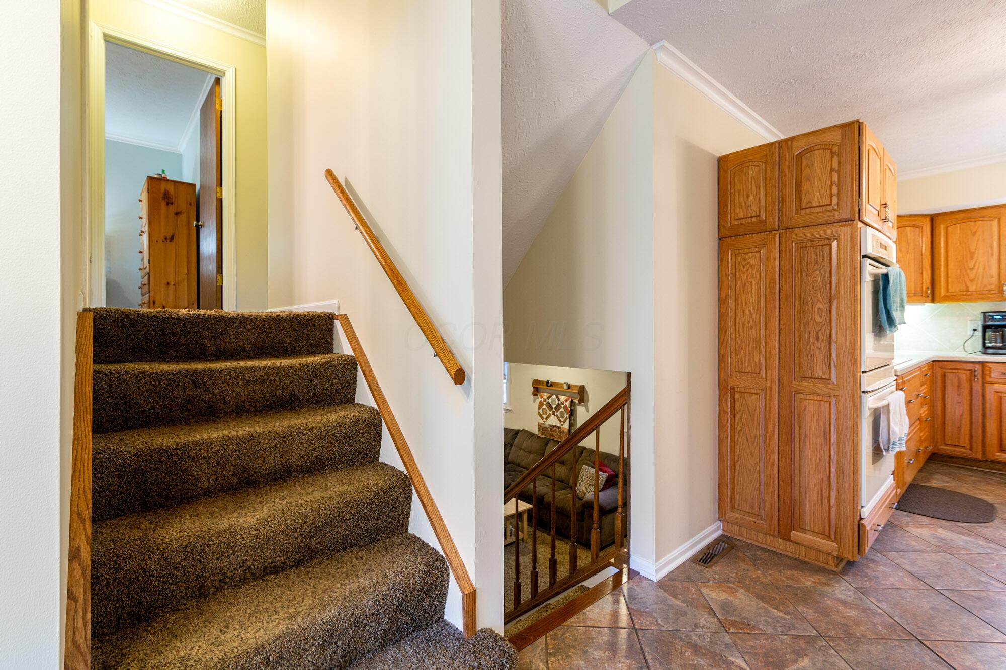 783 Millstone Lane, Mount Vernon, Ohio image 23