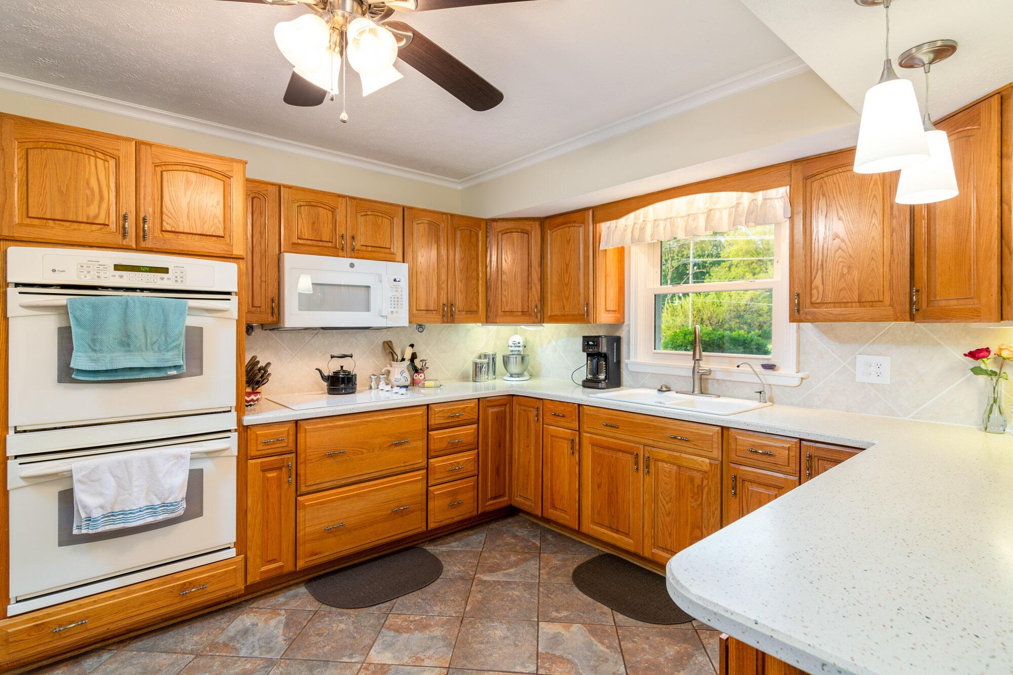 783 Millstone Lane, Mount Vernon, Ohio image 13