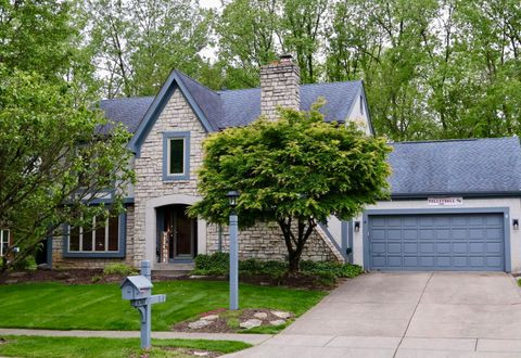 Photo of 6741 Lakeside Circle W, Columbus, OH 43085 (MLS # 226016213)