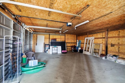 Tiny photo for 1075 Kenton Street, Springfield, OH 45505 (MLS # 226033598)