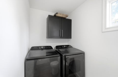 Tiny photo for 1075 Kenton Street, Springfield, OH 45505 (MLS # 226033598)