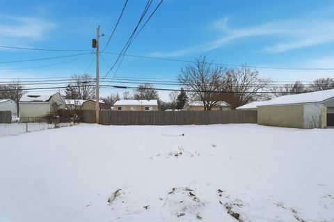 Tiny photo for 3824 Wade Road, Columbus, OH 43232 (MLS # 226003211)