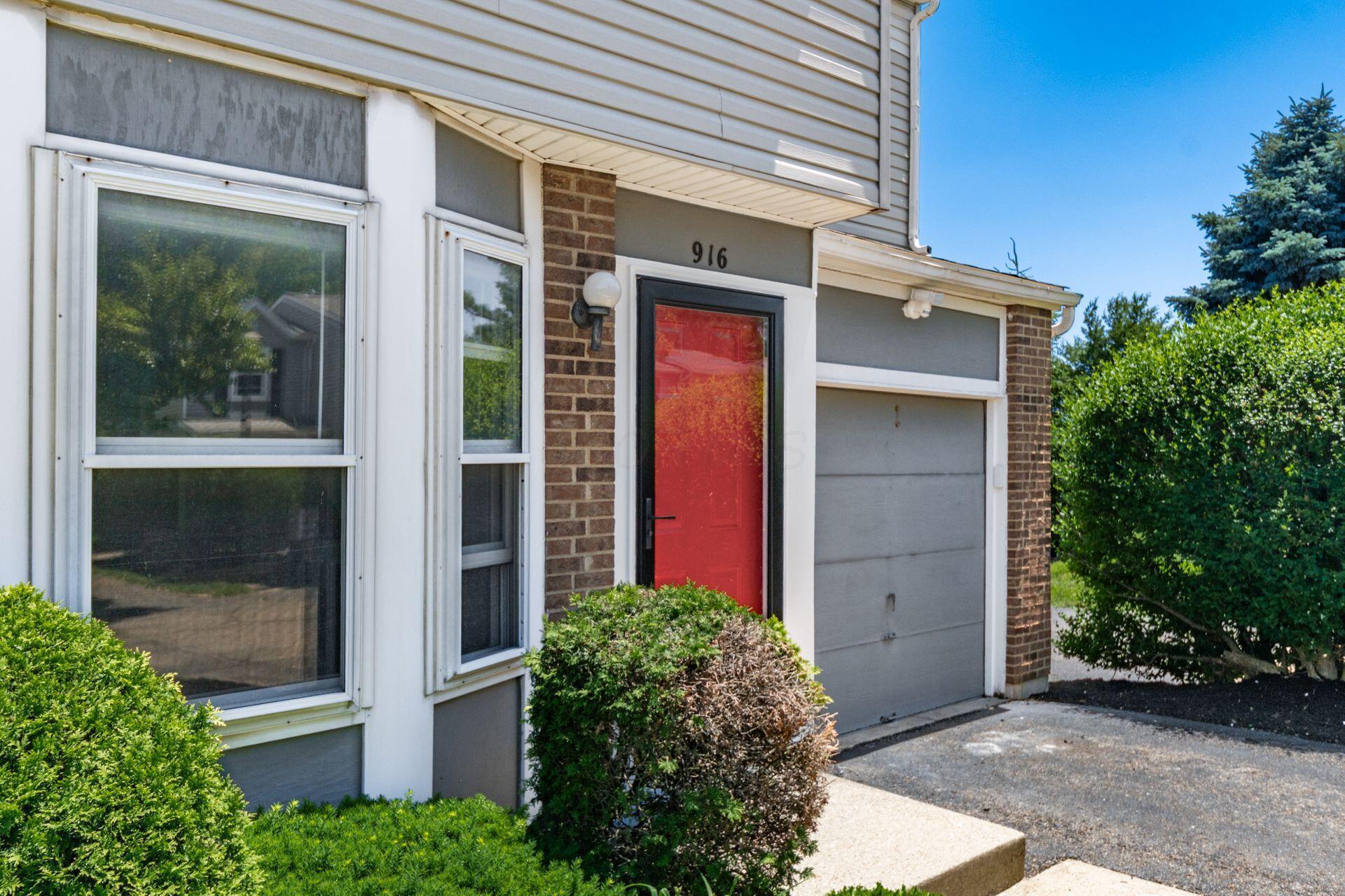 916 Worthington Woods Boulevard 12