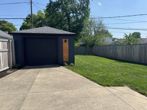Tiny photo for 269 Chase Road, Columbus, OH 43214 (MLS # 226024505)