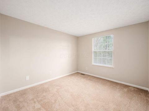 Tiny photo for 2000 Dina Court, Powell, OH 43065 (MLS # 226007333)