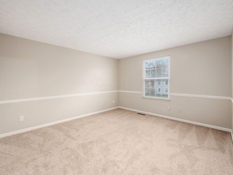 Tiny photo for 2000 Dina Court, Powell, OH 43065 (MLS # 226007333)