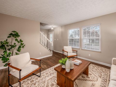 Tiny photo for 2000 Dina Court, Powell, OH 43065 (MLS # 226007333)