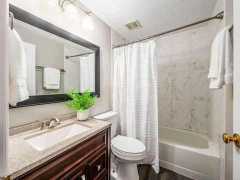 Tiny photo for 2000 Dina Court, Powell, OH 43065 (MLS # 226007333)