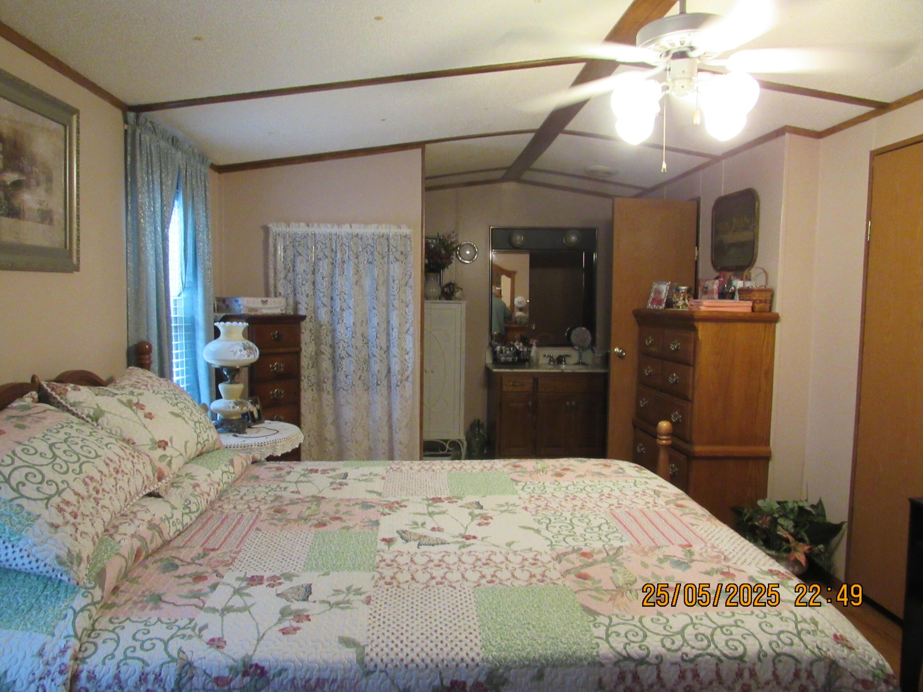 235 Parklawn Drive, Circleville, Ohio image 4